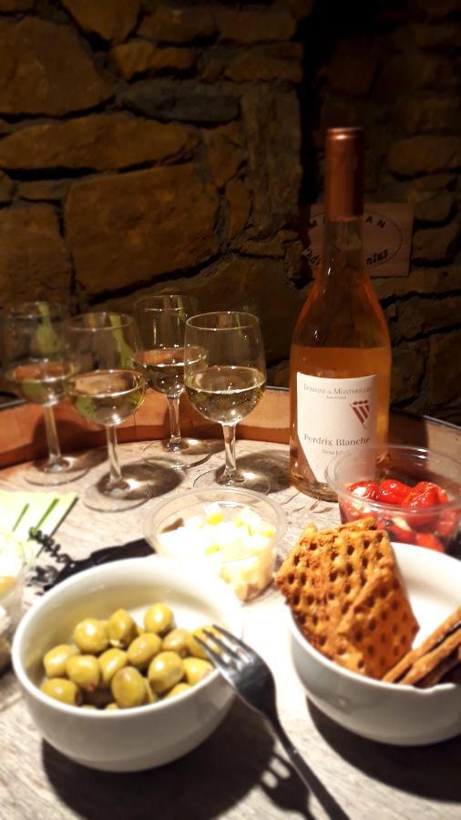 Charmante Maison Villageoise 5 Personnes Happyday Neuchatel Saint-Blaise Eksteriør billede
